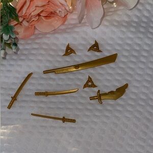Gold Ninja Weapon Set